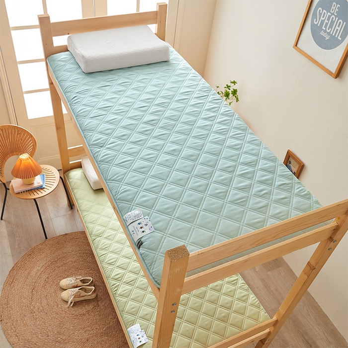 91家纺网 家纺一手货源 找家纺 丽诺床垫 2025新款氧乐棉三明治学生床垫 天际蓝