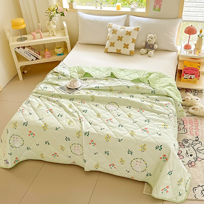 91家纺网 家纺一手货源 找家纺 憨豆家纺 2025新款纳米印花超声波夏被简约可机洗空调被夏凉被礼品被直播跨境 花间小兔