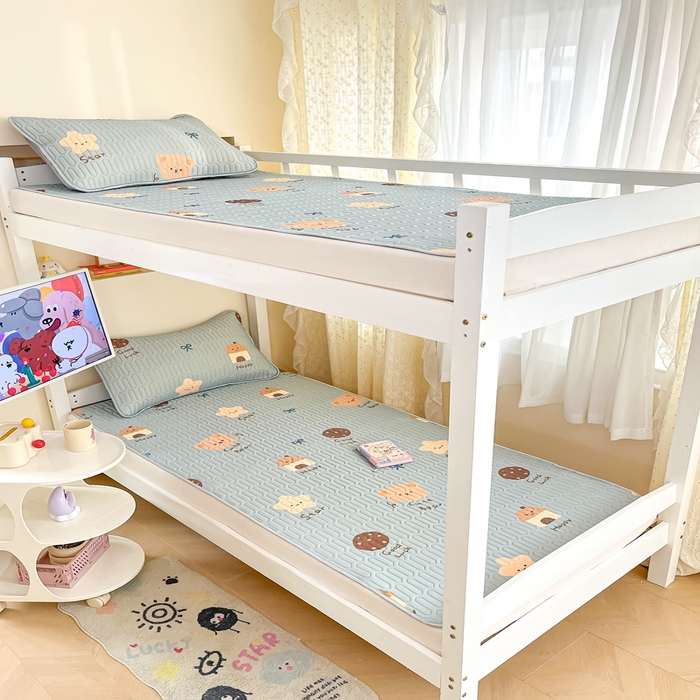 91家纺网 家纺一手货源 找家纺 川悦生活 2025新款小阪凉感丝印花凉席-学生床 好物日志-奶蓝