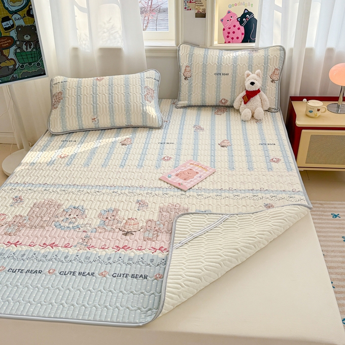 91家纺网 家纺一手货源 找家纺 慕尚家纺 2025新款小清新凉感丝乳胶席 洛丽塔小熊