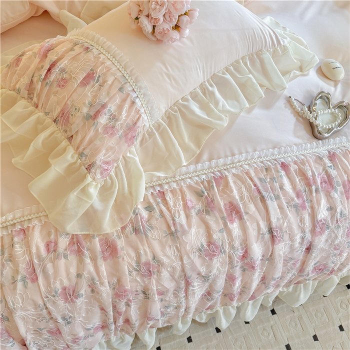 91家纺网 家纺一手货源 找家纺 （总）富盛家纺 2025新款水洗亲肤棉雪纺印绣工艺四件套公主风四件套巴黎春天系列