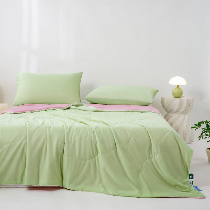 91家纺网 家纺一手货源 找家纺 好梦来家纺（原锦茂家纺） 2026新款印花凉感丝抗菌夏被 绿拼粉