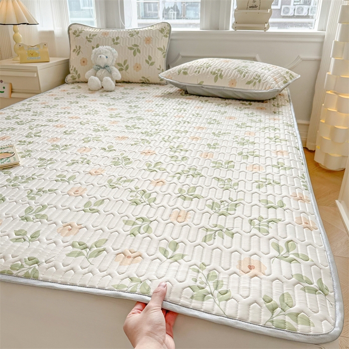 91家纺网 家纺一手货源 找家纺 慕尚家纺 2025新款小清新凉感丝乳胶席 仙草