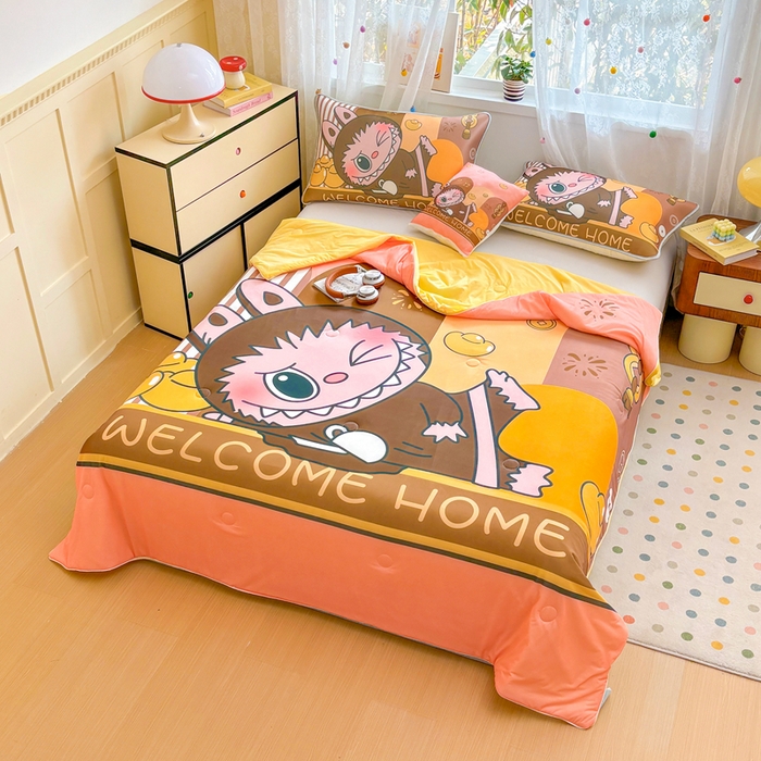 91家纺网 家纺一手货源 找家纺 ds生活馆 2025新款A类大版卡通凉感丝夏被 大黄蜂