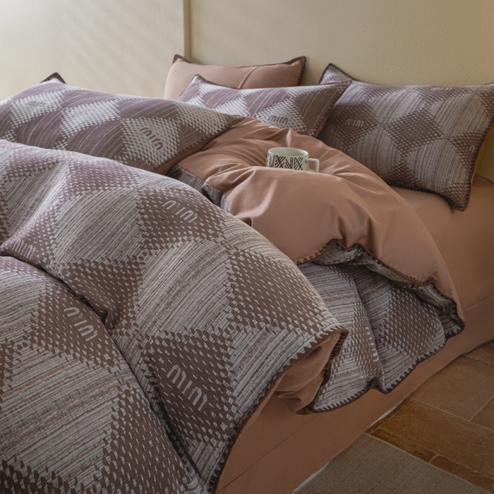 91家纺网 家纺一手货源 找家纺 （总）2025新款亲肤全棉三层纱提花四件套