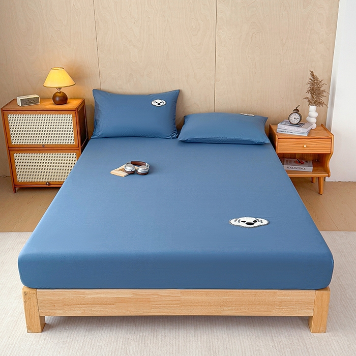 91家纺网 家纺一手货源 找家纺 澳梵家居 2025新款A类全棉毛巾绣床笠 小白-藏蓝