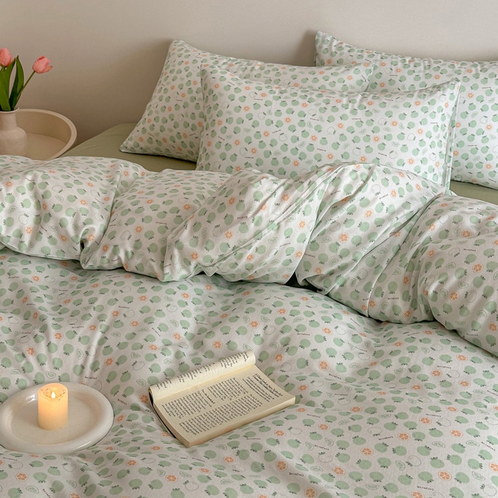 91家纺网 家纺一手货源 找家纺 2025新款全棉有氧A类母婴级双层纱印花四件套 大橘大利-绿