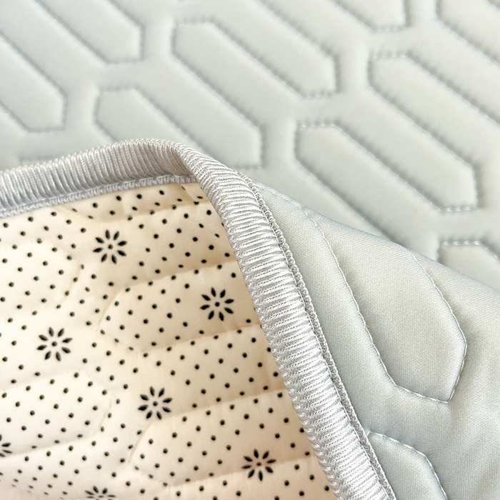 91家纺网 家纺一手货源 找家纺 川悦生活 2025新款小阪凉感丝印花凉席-学生床 好物日志-奶蓝