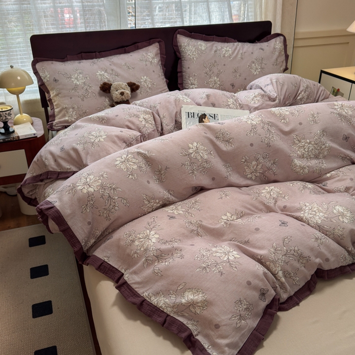 91家纺网 家纺一手货源 找家纺 曼之夏 2025春夏新款A类全棉纯棉邹邹纱花边款四件套 紫嫣