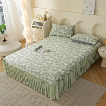 91家纺网 家纺一手货源 找家纺 2025新款玫瑰亲肤冰丝席床裙 绿色