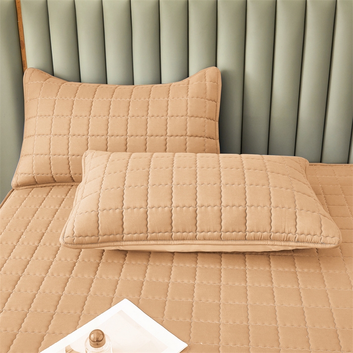 91家纺网 家纺一手货源 找家纺 欧邦 2025新款水洗原棉六面全包夹棉床笠 羊驼色