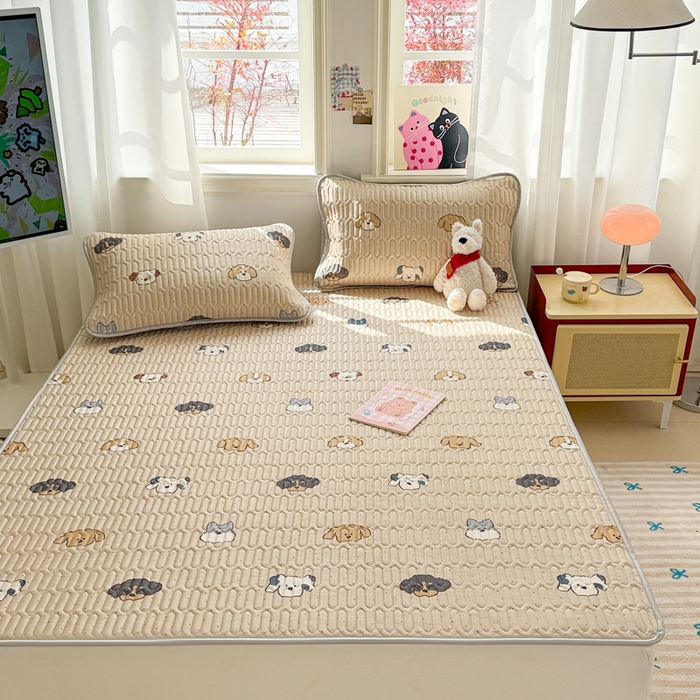 91家纺网 家纺一手货源 找家纺 慕尚家纺 2025新款小清新凉感丝乳胶席 巴克狗