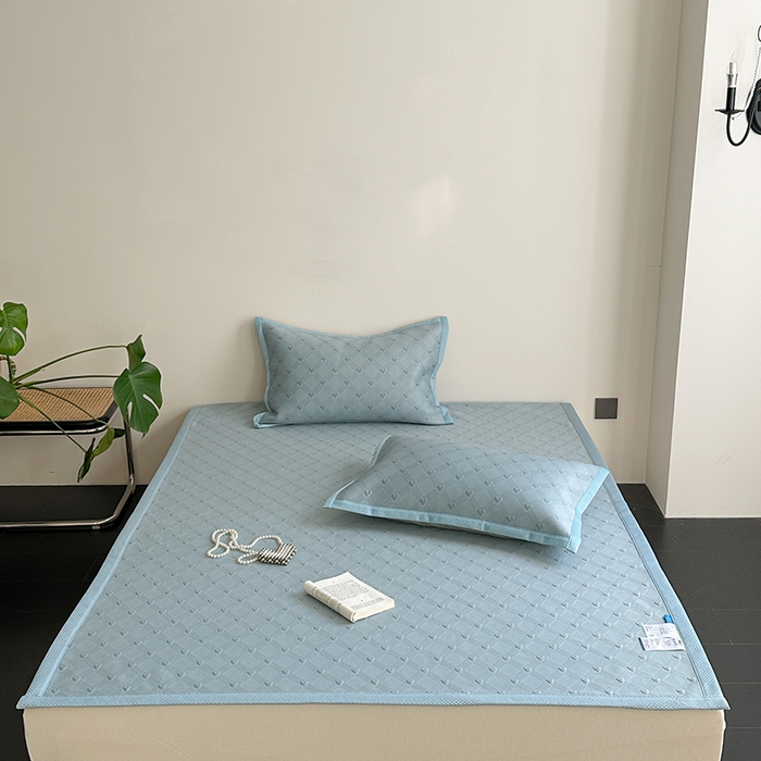 91家纺网 家纺一手货源 找家纺 凉百百 2025新款凉豆豆空调席软席-爱豆 爱豆--蓝色