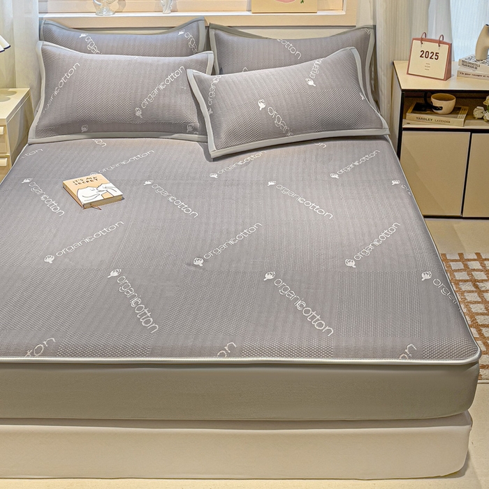 91家纺网 家纺一手货源 找家纺 富馨莱 2025新款A类480克PE凉感凉豆豆凉席三件套和单件床笠款 绅士灰