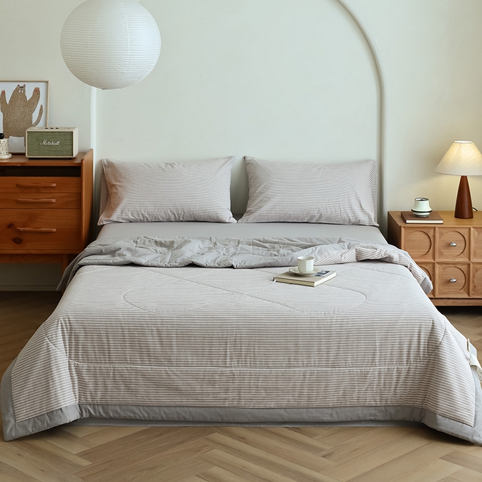 91家纺网 家纺一手货源 找家纺 雯雨家纺 2025新款A类无印风里外全棉纯棉水洗棉新疆棉花夏被夏凉被空调被 米细条