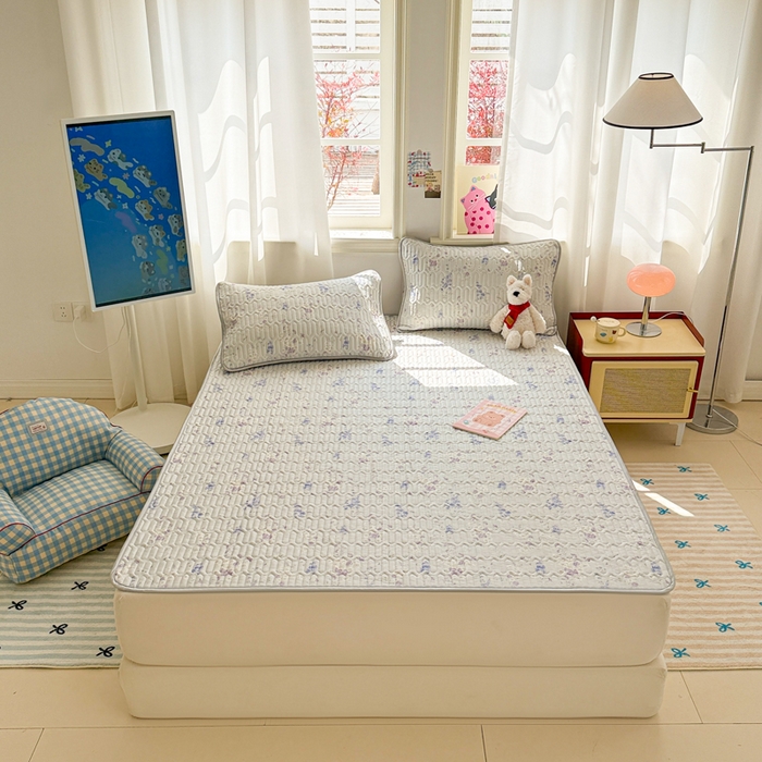 91家纺网 家纺一手货源 找家纺 慕尚家纺 2025新款小清新凉感丝乳胶席 花梦