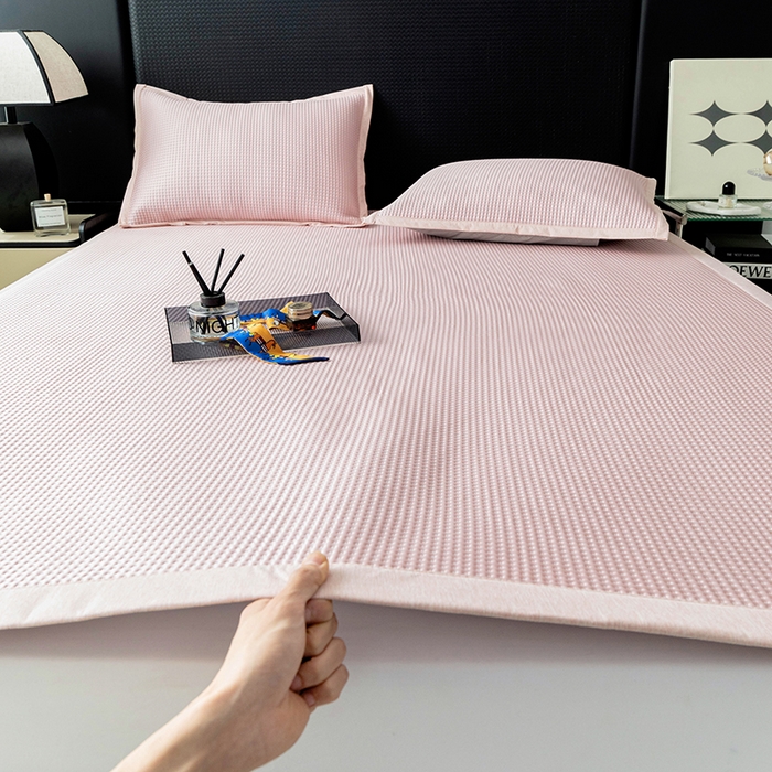 91家纺网 家纺一手货源 找家纺 安哆啦家纺 2025新款480克高端PE冰豆豆软凉席 华夫格-樱花粉