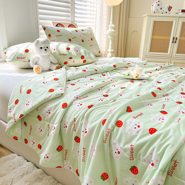 91家纺网 家纺一手货源 找家纺 好梦来家纺（原锦茂家纺） 2026新款印花凉感丝抗菌夏被 甜蜜蜜