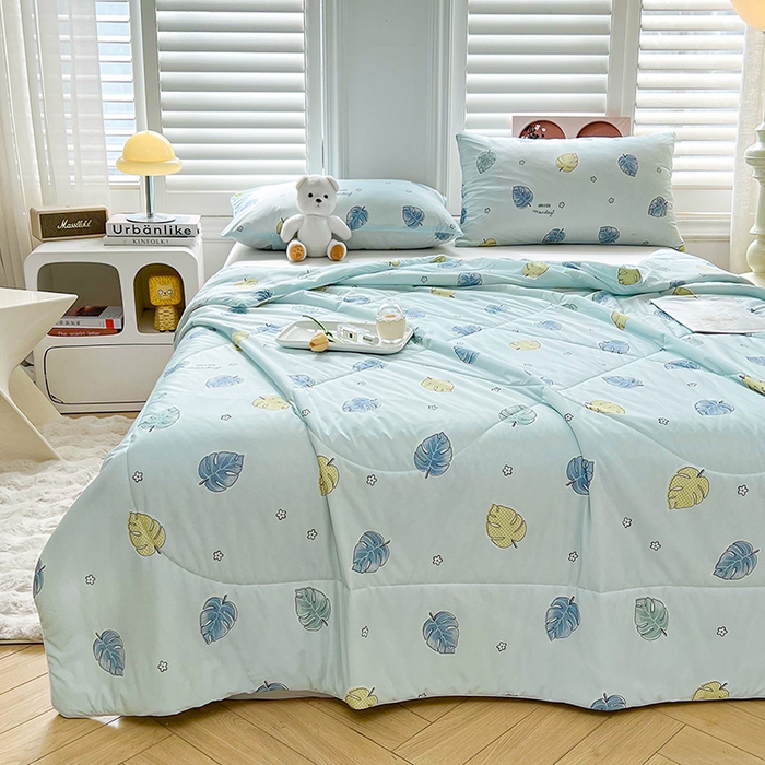 91家纺网 家纺一手货源 找家纺 好梦来家纺（原锦茂家纺） 2025新款印花凉感丝抗菌夏被 叶脉