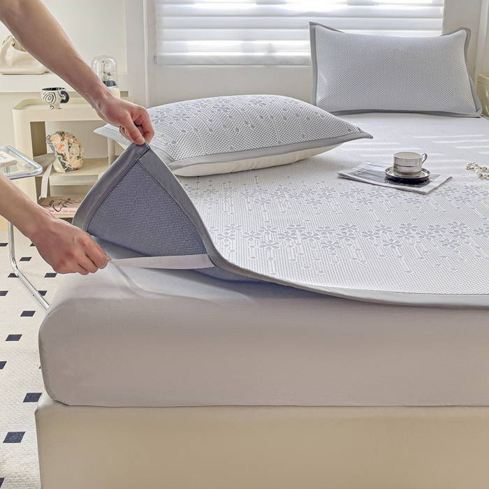 91家纺网 家纺一手货源 找家纺 富馨莱 2025新款A类480克PE凉感凉豆豆凉席三件套和单件平铺款 倾城