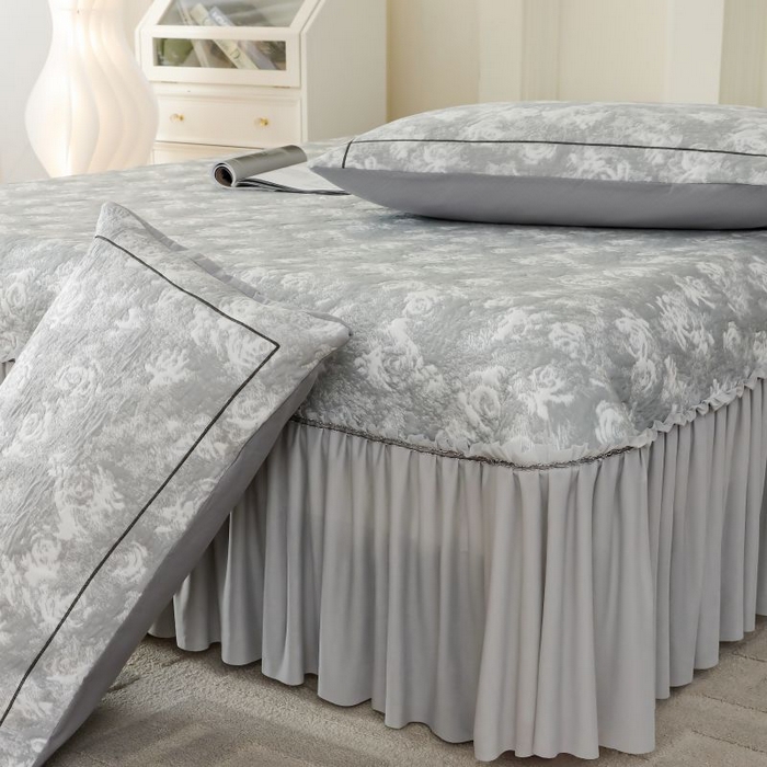 91家纺网 家纺一手货源 找家纺 2025新款玫瑰亲肤冰丝席床裙 灰色