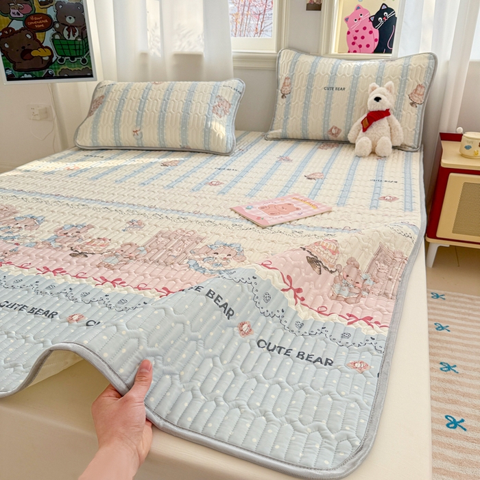 91家纺网 家纺一手货源 找家纺 慕尚家纺 2025新款小清新凉感丝乳胶席 洛丽塔小熊