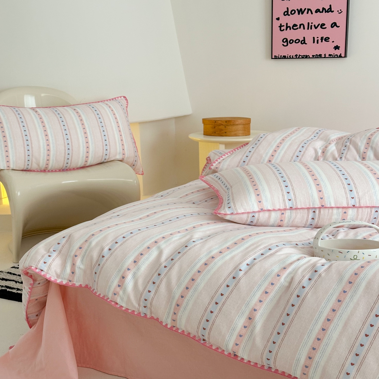 91家纺网 家纺一手货源 找家纺 2025新款春夏新品工艺款全棉双层纱贝壳边四件套 小心动