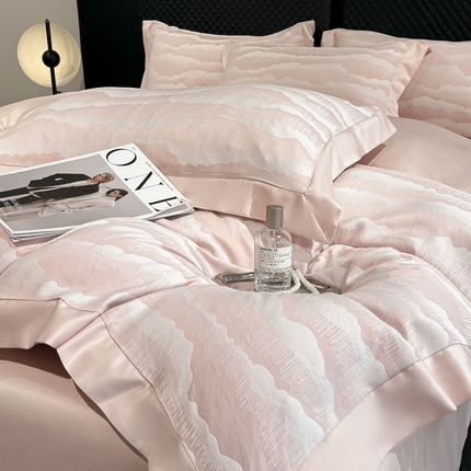 91家纺网 家纺一手货源 找家纺 宇航家纺 2025新款国风双色亮丝提花水洗真丝天丝四件套 万重山-胭脂粉