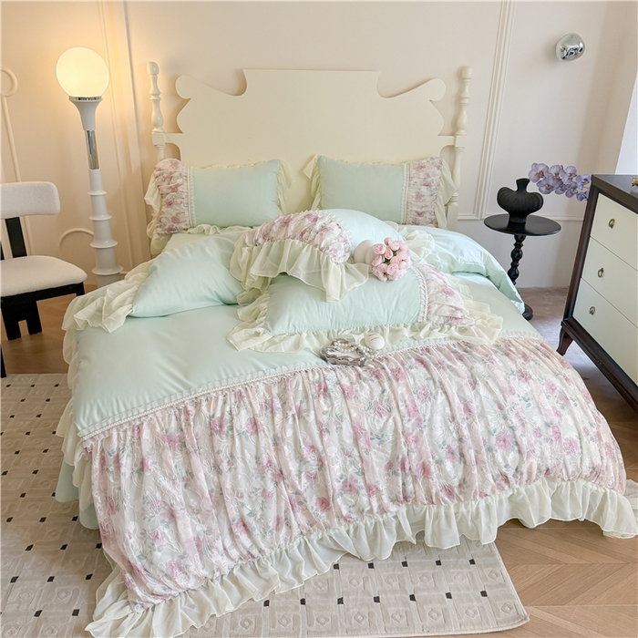 91家纺网 家纺一手货源 找家纺 富盛家纺 2025新款水洗亲肤棉雪纺印绣工艺四件套公主风四件套巴黎春天系列 巴黎春天-绿