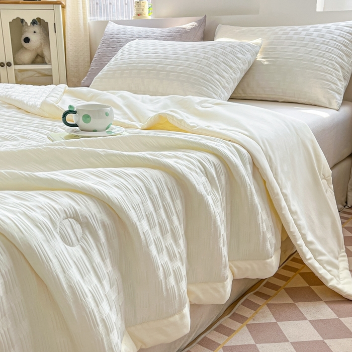 91家纺网 家纺一手货源 找家纺 欧邦 2025新款华夫格水洗棉夏被 奶白