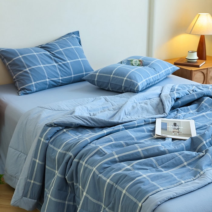 91家纺网 家纺一手货源 找家纺 雯雨家纺 2025新款A类无印风里外全棉纯棉水洗棉新疆棉花夏被夏凉被空调被 海蓝大格