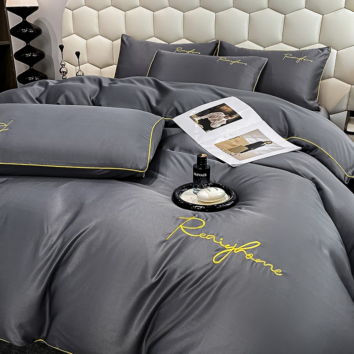 91家纺网 家纺一手货源 找家纺 富宁2025新款水洗真丝时光字母冰丝刺绣四件套 高级灰