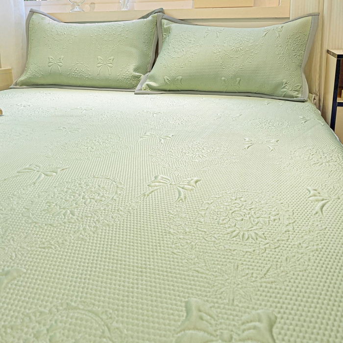 91家纺网 家纺一手货源 找家纺 富馨莱 2025新款A类480克PE凉感凉豆豆凉席三件套和单件床笠款 蝴蝶結-绿