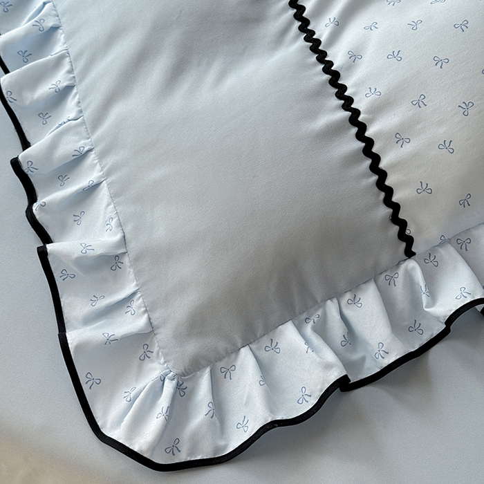 91家纺网 家纺一手货源 找家纺 大麦家纺 2025新款韩式花边亲肤棉四件套 蓝色蝴蝶结