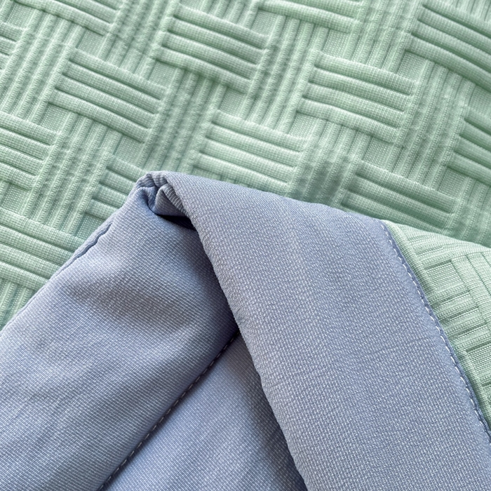 91家纺网 家纺一手货源 找家纺 欧邦 2025新款华夫格水洗棉夏被 绿＋蓝