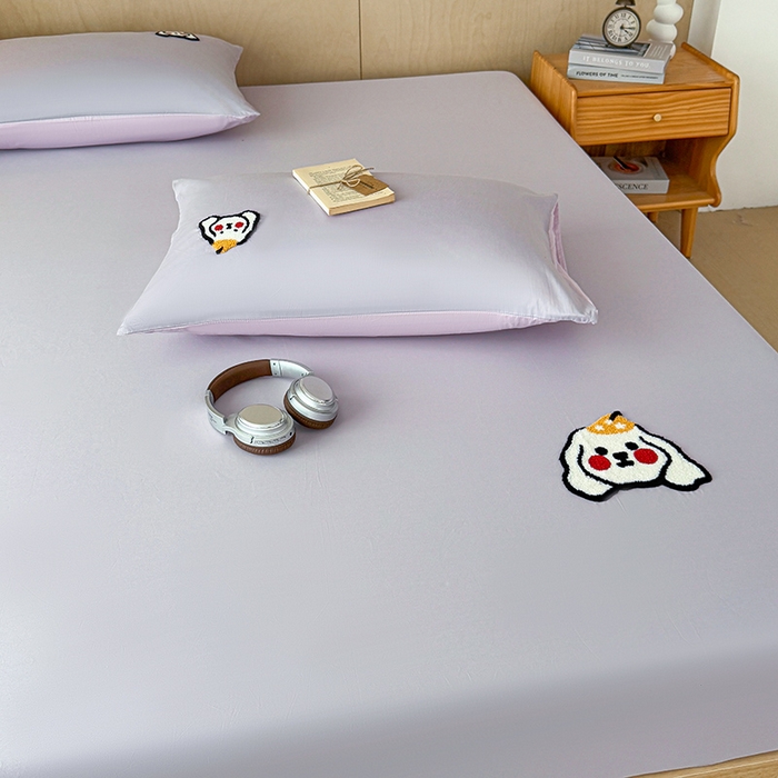 91家纺网 家纺一手货源 找家纺 澳梵家居 2025新款A类全棉毛巾绣床笠 腮红小狗-紫