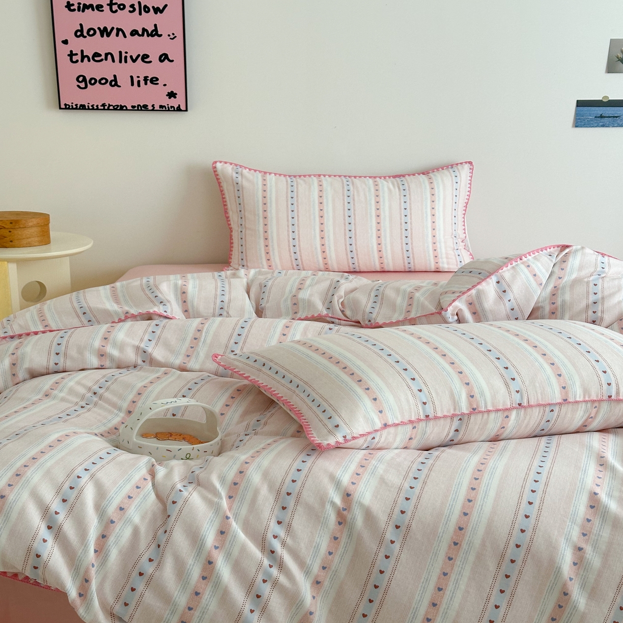 91家纺网 家纺一手货源 找家纺 2025新款工艺款全棉双层纱小清新贝壳边四件套 小心动