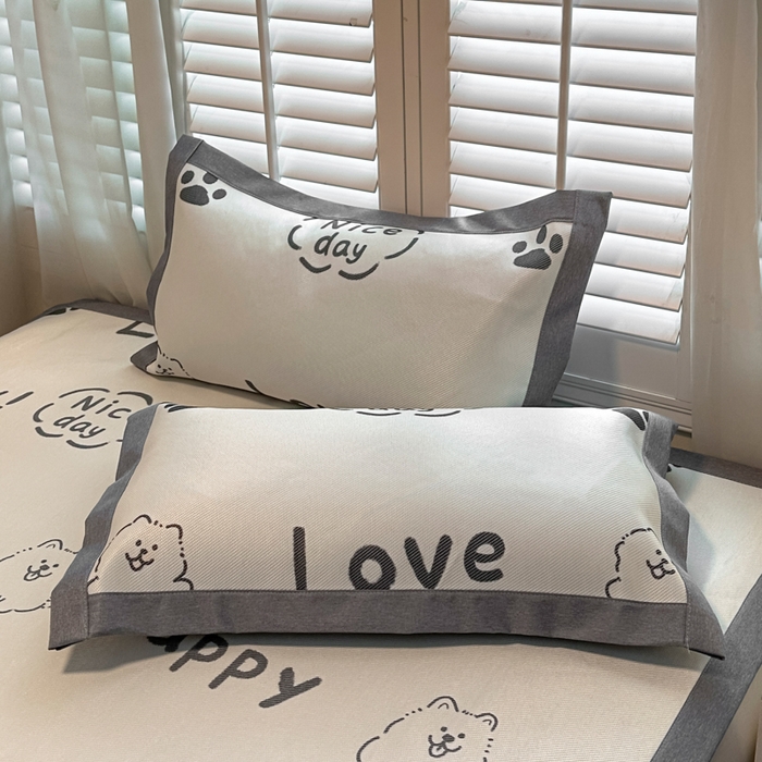 91家纺网 家纺一手货源 找家纺 席佬大 2025新款高克重卡通数码印花冰藤席床席床笠款 快乐小狗-平铺款-平铺款