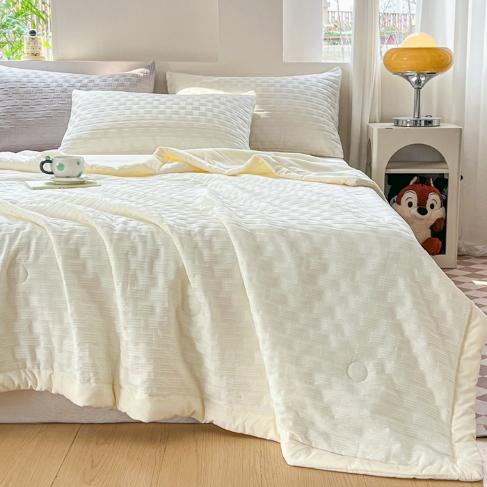 91家纺网 家纺一手货源 找家纺 欧邦 2025新款华夫格水洗棉夏被 奶白