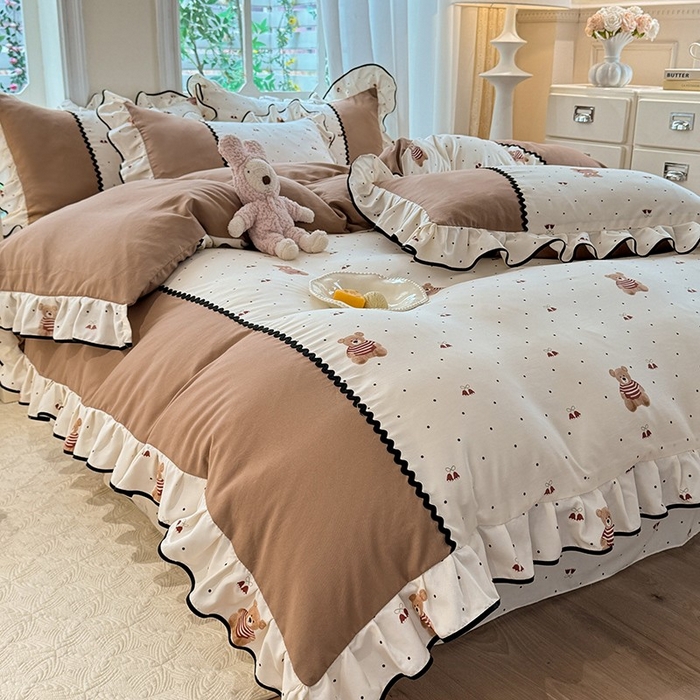 91家纺网 家纺一手货源 找家纺 大麦家纺 2025新款韩式花边亲肤棉四件套 贝贝熊