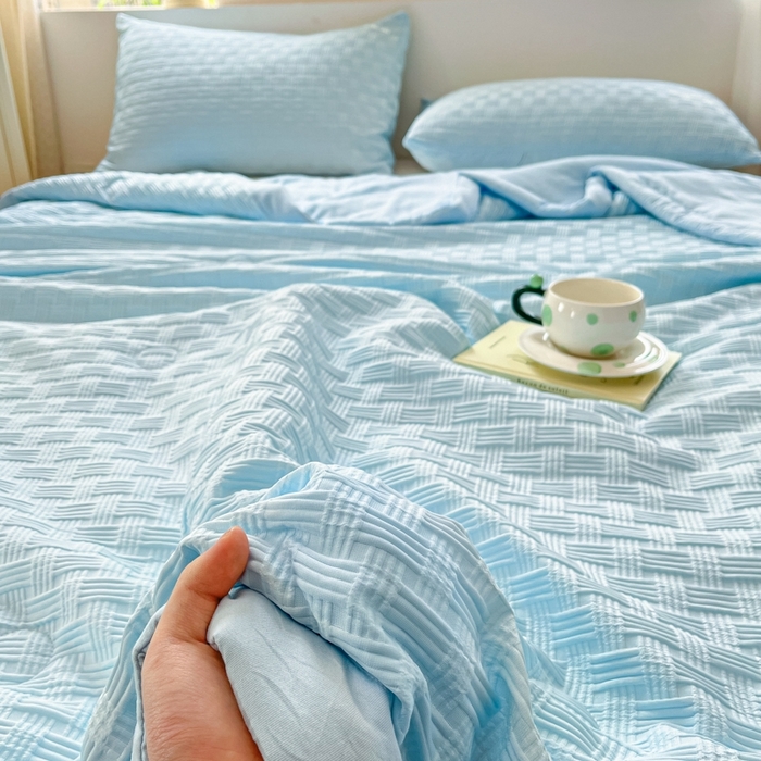 91家纺网 家纺一手货源 找家纺 欧邦 2025新款华夫格水洗棉夏被 天蓝