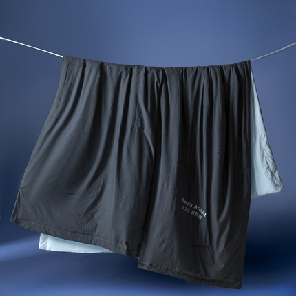 暖芯家纺 2025新款亚朵同款深睡Pro夏被自在眠自然醒 深灰+克莱茵蓝