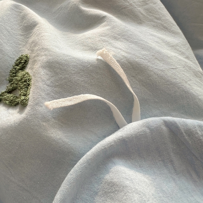 91家纺网 家纺一手货源 找家纺 慕尚家纺 2025新款春夏新款色织水洗棉毛巾绣四件套 熊猫 蓝