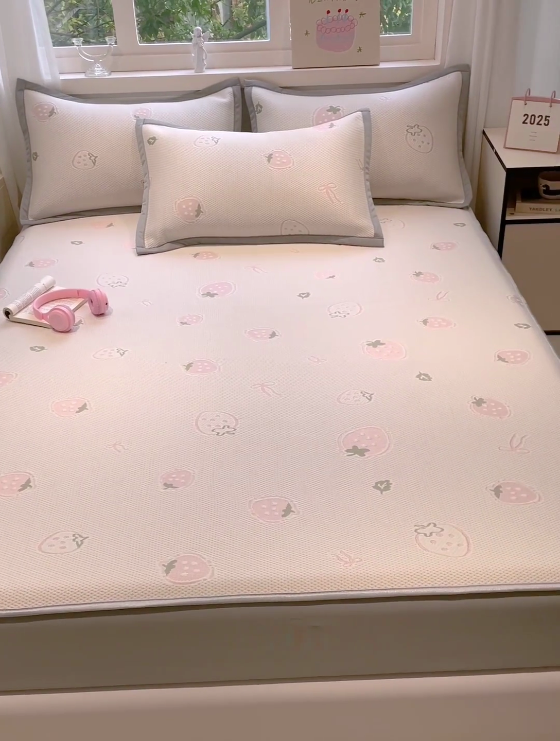 91家纺网 家纺一手货源 找家纺 （总）富馨莱 2025新款A类480克PE凉感凉豆豆凉席三件套和单件床笠款