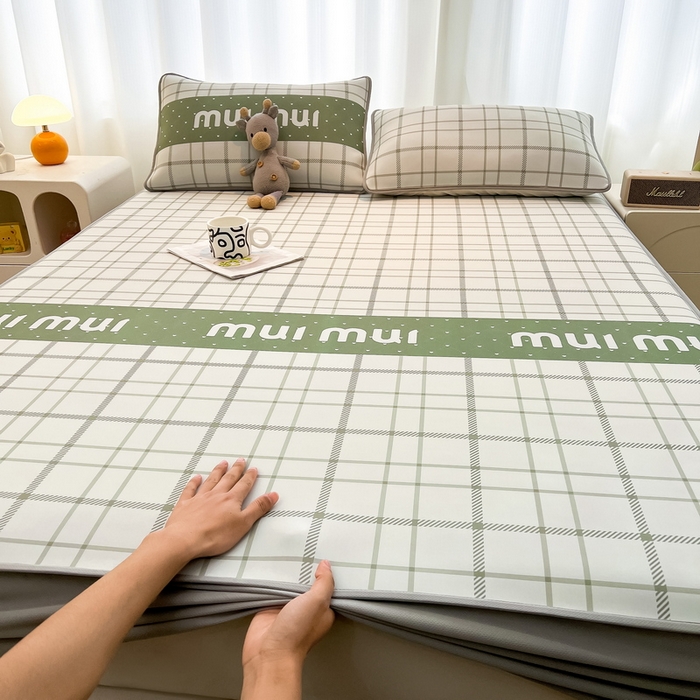 91家纺网 家纺一手货源 找家纺 2025春夏新款独家研发太空层凉感软席冰丝印花凉席床笠款 玛丽格