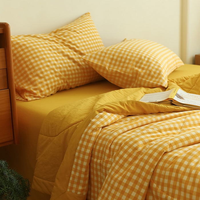 91家纺网 家纺一手货源 找家纺 雯雨家纺 2025新款A类无印风里外全棉纯棉水洗棉新疆棉花夏被夏凉被空调被 黄小格