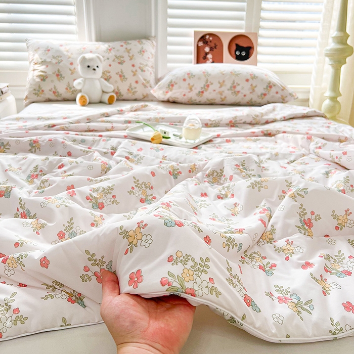 91家纺网 家纺一手货源 找家纺 好梦来家纺（原锦茂家纺） 2025新款印花凉感丝抗菌夏被 晨曦 奶白