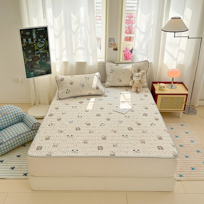 91家纺网 家纺一手货源 找家纺 慕尚家纺 2025新款小清新凉感丝乳胶席 吖咪兔