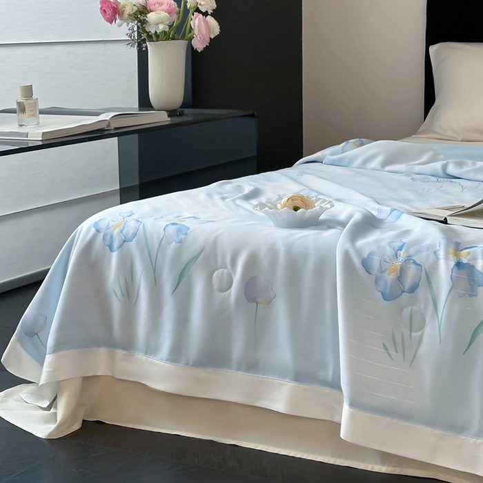 91家纺网 家纺一手货源 找家纺 茧羽世家 2025新款天丝银萃沁氧抗菌系列夏被子被芯 水墨蓝韵