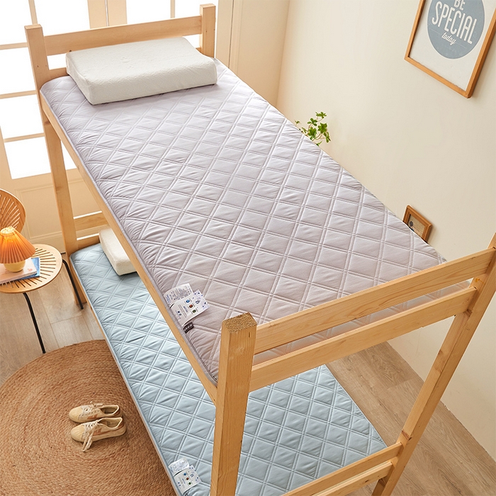 91家纺网 家纺一手货源 找家纺 丽诺床垫 2025新款氧乐棉三明治学生床垫 浅灰